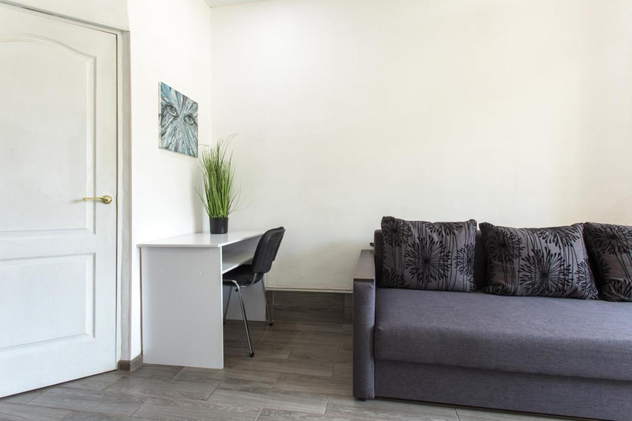 Well Located Studio - Yaroslavska Str. 21 Apartment Kharkiv Exterior photo