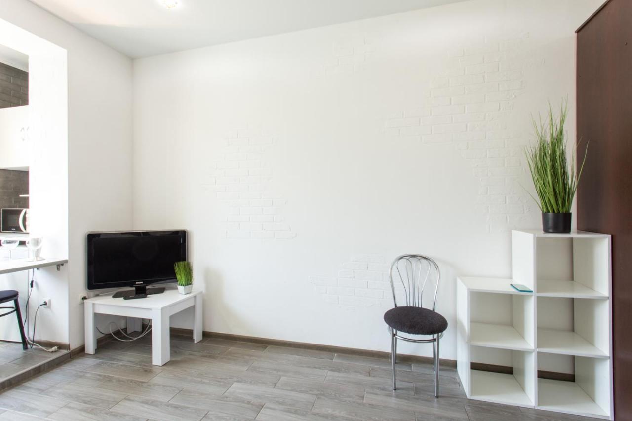 Well Located Studio - Yaroslavska Str. 21 Apartment Kharkiv Exterior photo