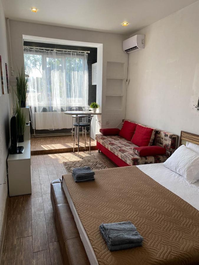 Well Located Studio - Yaroslavska Str. 21 Apartment Kharkiv Exterior photo