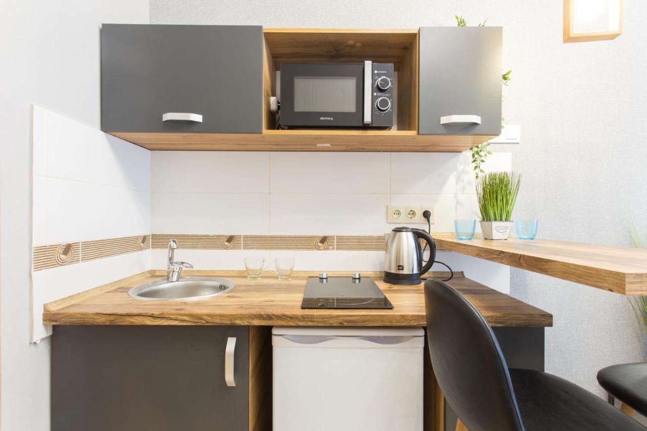 Well Located Studio - Yaroslavska Str. 21 Apartment Kharkiv Exterior photo