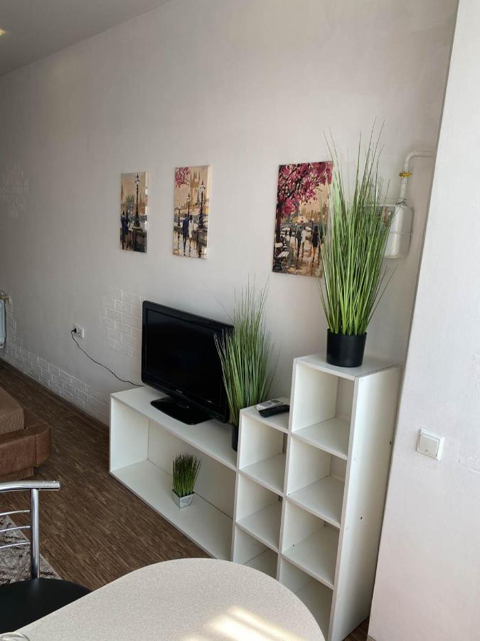 Well Located Studio - Yaroslavska Str. 21 Apartment Kharkiv Exterior photo